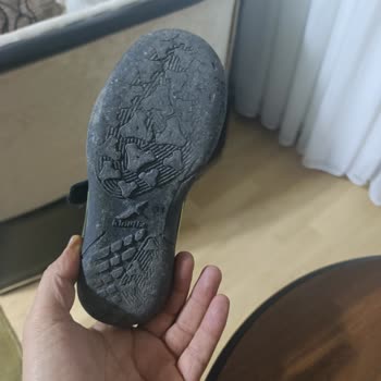 Kısa Sürede Yırtılan Ayakkabı Ve Reddedilen Değişim Talebi Nedeniyle Mağduriyet