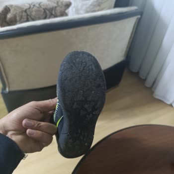 Kısa Sürede Yırtılan Ayakkabı Ve Reddedilen Değişim Talebi Nedeniyle Mağduriyet