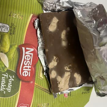 Aldığım Çikolatanın Taze Olmaması Ve Beyazlamış Çıkması