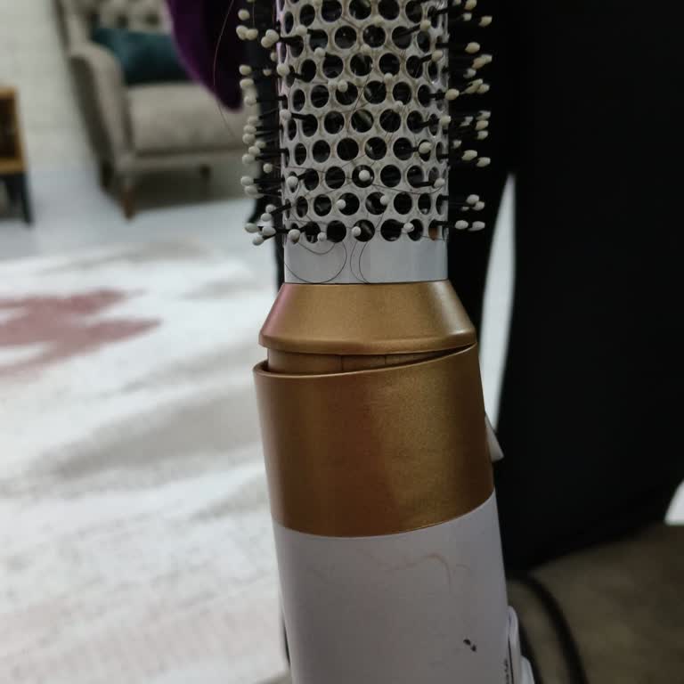 Saç Şekillendirici Parçası Oturmuyor, Müşteri Hizmetlerinden Yanıt Alamadım