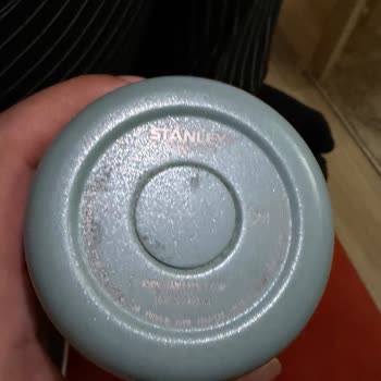 Stanley Termoslarda İlk Günden Beri Geçmeyen Kapak Kokusu Sorunu!