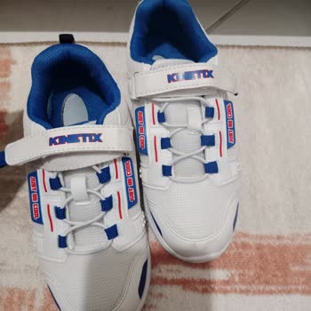 FLO'dan Aldığım Çocuk Spor Ayakkabısında Erken Deformasyon Ve İlgisiz Servis