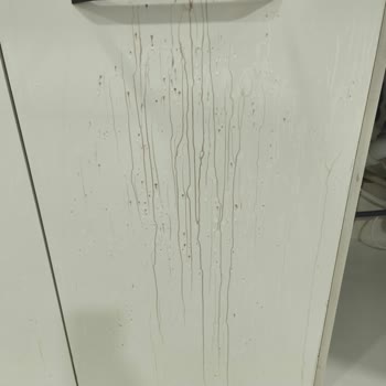 WC Açıcı Kullandım Kimyasal Yanıklar Ve Ciddi Maddi Zararlar Yaşadım