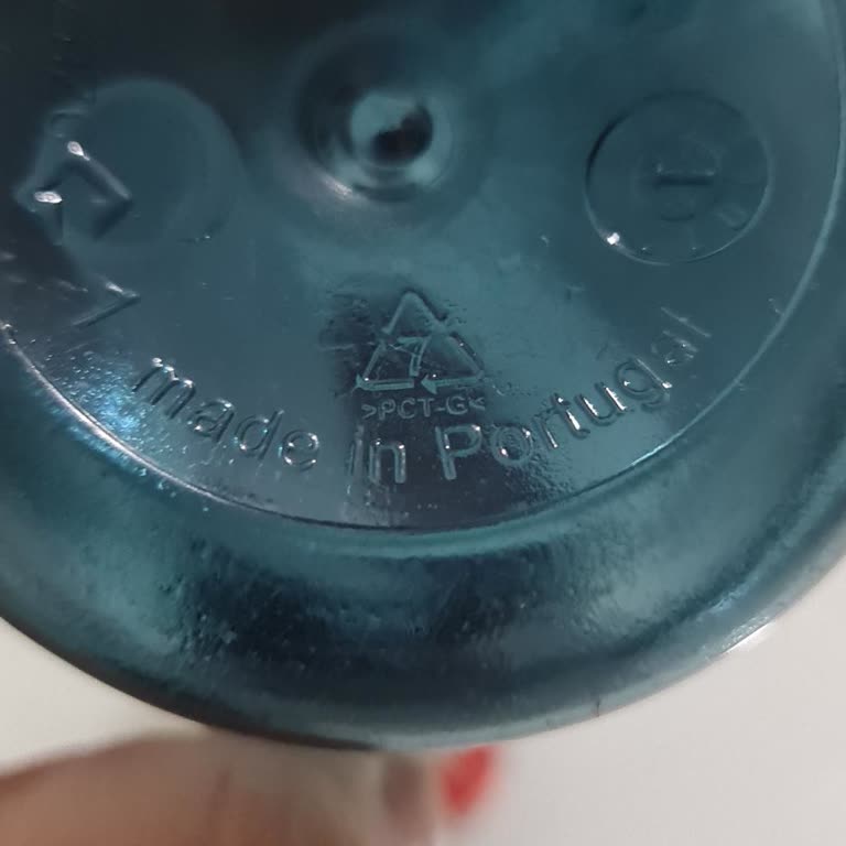 Plastik Matara Sağlık Riski Ve Yetersiz Bilgilendirme Nedeniyle Hayal Kırıklığı