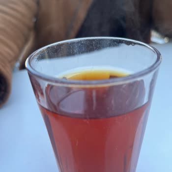 Köfteci Yusuf'ta Bayat Çay Ve Temizlik Sorunu: Hijyen Beklentisi