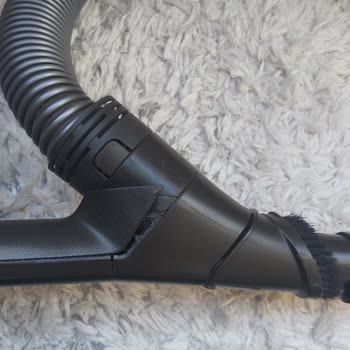 Miele Süpürge Fırçalı Tutma Sapı Kırıldı, Parça Değişimi Talep Ediyorum