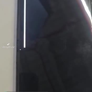 Yeni Samsung Flip Z7 Bir Haftalıkken Ekran Arızası Verdi