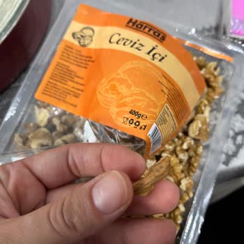 Ayıklanmış Ceviz Paketinden Kabuğun Çıkması Güvenimi Zedeledi