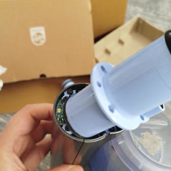 Philips Süpürgemin Emiş Ağzı Civataları Kırıldı Garanti Kapsamında Çözüm Bekliyorum