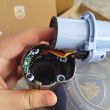 Philips Süpürgemin Emiş Ağzı Civataları Kırıldı Garanti Kapsamında Çözüm Bekliyorum