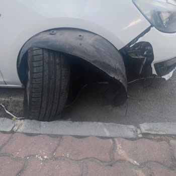 22 Gündür Tamir Edilmeyen Araç Ve Cevapsızlık Mağduriyeti