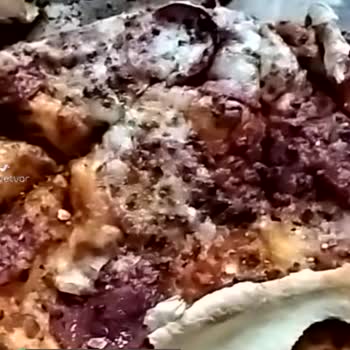 Domino's Pizza Parmesan Peynirli Kenar