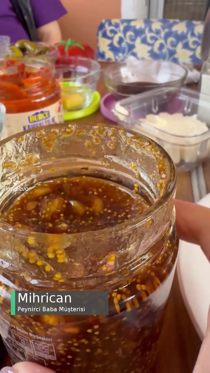 Peynirci Baba Reçelin İçindeki Böcekler videonun kapak resmi