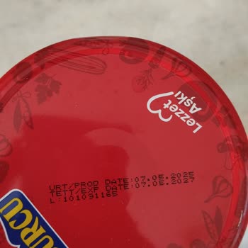 Küflü Burcu Salça Sağlık Riski Yarattı, Güvenimiz Sarsıldı