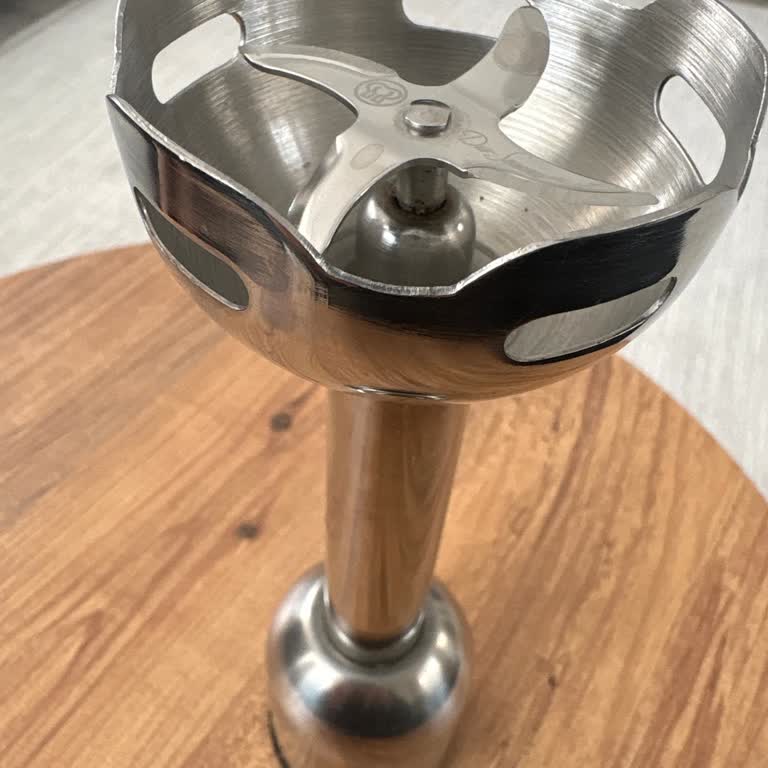 Kısa Sürede Paslanan Blender Parçalayıcısı Şaşırttı