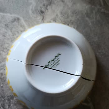 Kırık Çorba Kasesi Teslim Edilmedi, İletişim Yetersizliği Yaşadım