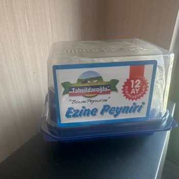 Tahsildaroğlu Ezine Peynirinden Bozuk Ve Kötü Kokulu Ürün!