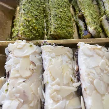 Aldığım Lokumda Kurt Ve Ağsı Yapılar Çıktı, Mağduriyetimin Giderilmesini İstiyorum