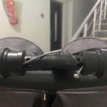 Kraft Twin Bebek Arabasının Kilit Sistemi Bozuldu, Katlanmıyor