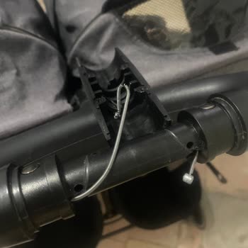 Kraft Twin Bebek Arabasının Kilit Sistemi Bozuldu, Katlanmıyor