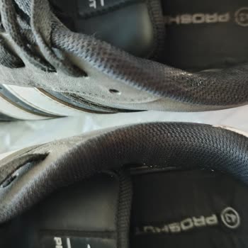 Aynı Model Ayakkabıda Aynı Sorun, Farklı İade Sonucu