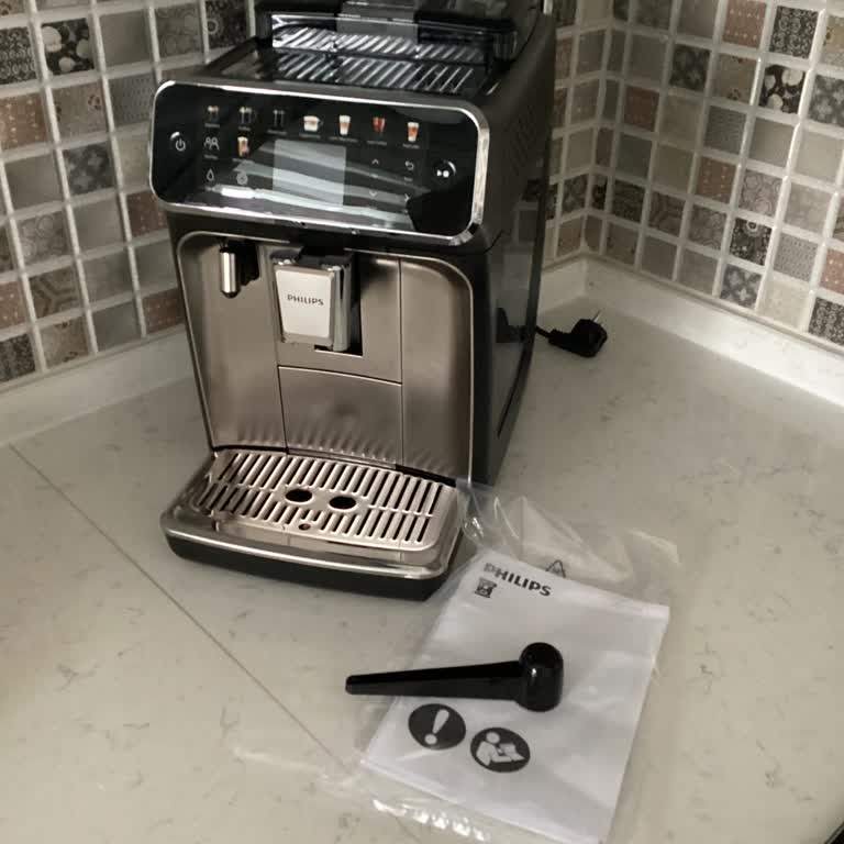 Kahve Makinesinden Eksik Çıkan Bakım Yağı İçin Ücretsiz Temin Talebi