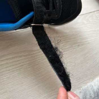 Kısa Sürede Yıpranan Ayakkabı Ve Mağaza İlgisizliği