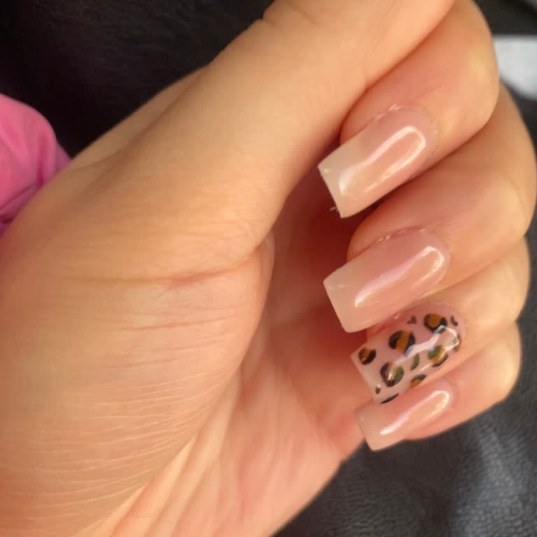 Sabina Beauty Ataköy Tower Şubesinde Sınırsız Nail Art Kampanyası Ve Hizmette Mağduriyet
