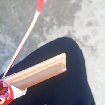 Bozuk Çikolata Ve İlgisiz Müşteri Hizmeti Deneyimi