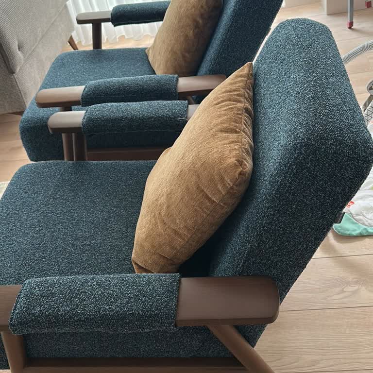 Doğtaş Mobilya Kırık Ve Yırtık Gelen Koltuklarım İçin 45 Gündür Çözüm Bekliyorum