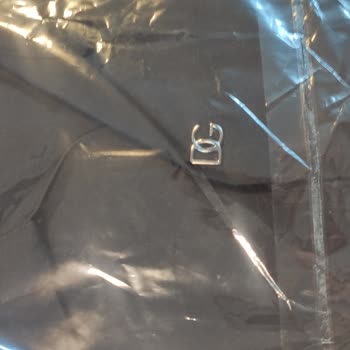 Menovagiyim Satıcısından Farklı Ürün Gönderimi