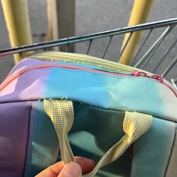 Kısa Sürede Açılan Okul Çantasına Garanti Kapsamında Destek Verilmedi