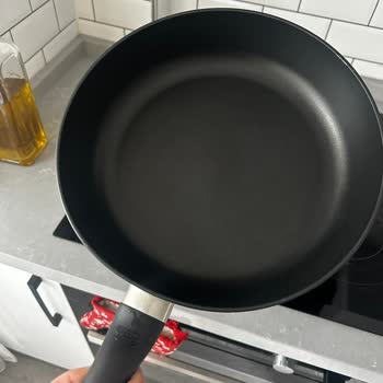 Fissler Tava Kenarında Soyulma Ve Deformasyon, Müşteri Hizmetlerinden Yanıt Alamama