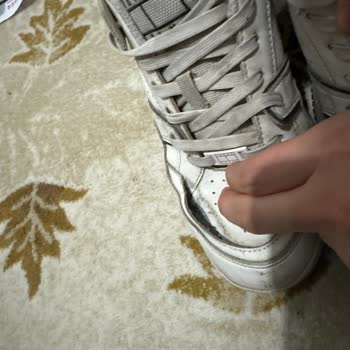 Kısa Sürede Yıpranan Ayakkabı İçin Red Edilen Garanti Talebine Çözüm Bekliyorum