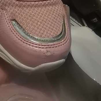 5 Günde Dağılan Ayakkabı Ve İade Reddiyle Mağduriyet