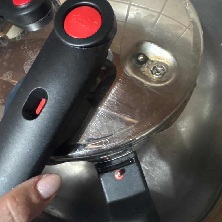 Fissler Düdüklü Tencere Kapağı Elimde Kaldı Güvenliğim Tehlikeye Girdi