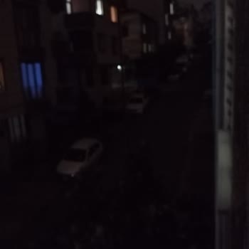 Üç Yıldır Yanmayan Sokak Lambası Mahallemizi Karanlık Ve Güvensiz Bırakıyor