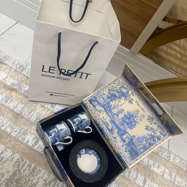 Le Petit Maison'da Değişim Süresi 2 Günmüş