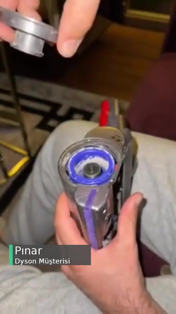 Dyson V15 Süpürge Başlığı Çıkmıyor! videonun kapak resmi