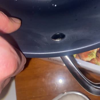 Karaca Sold Me a Plazma Stelle Cookware Set Unsafe for Food Use