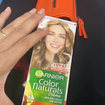 Yanlış Saç Boyası Nedeniyle Geri Dönüşü Olmayan Renk Değişimi