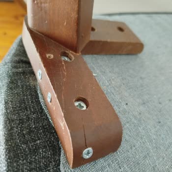 Kırık Ve Tamirli Gelen Berjer İçin Geri Dönüş Yapılmadı