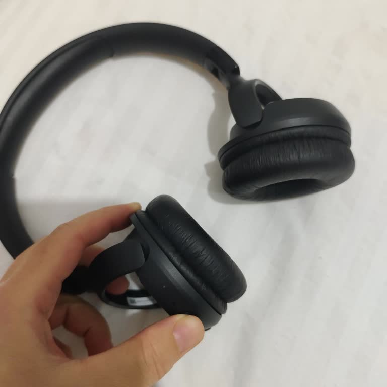 Yeni Alınan JBL 520bt Kulaklık Şarj Olmuyor, Değişim Talebi