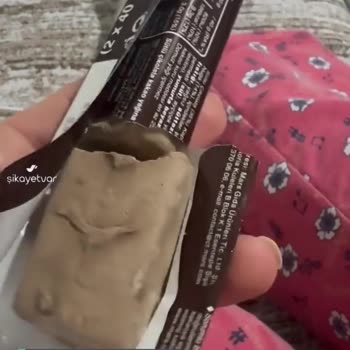 Snickers Bozulmuş Ekşi Tat Kıl Gibi Olmuş