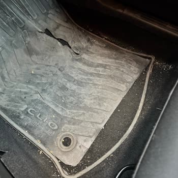 Teslim Edilen İkame Araç Kirli, Hasarlı Ve Geç Teslim Edildi Mağduriyet Yaşadım