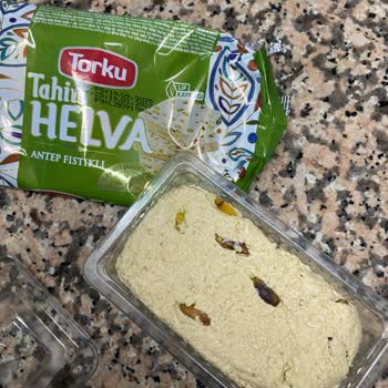 Torku Antep Fıstıklı Helva'nın Ambalajı İle Ürün İçeriği Uyuşmuyor