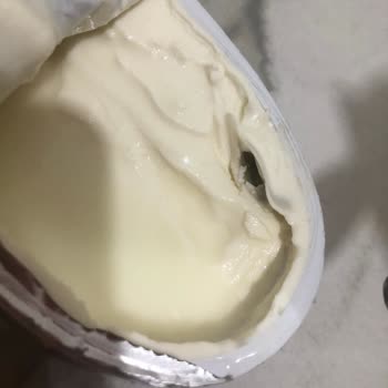 Son Kullanma Tarihi Geçmemiş Kiri Labne Peynirde Küf Sorunu Yaşadım