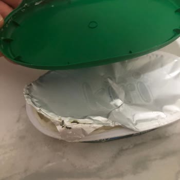 Son Kullanma Tarihi Geçmemiş Kiri Labne Peynirde Küf Sorunu Yaşadım