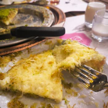 Künefe Ve Hizmet Kalitesindeki Sorunlar Hayal Kırıklığı Yarattı