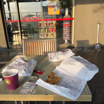 Shell Aldığım Çörekten Cam Parçası Çıktı, Sağlığım Tehlikeye Girdi